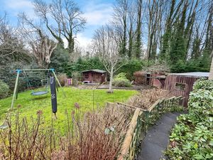 Photo 12- click for photo gallery